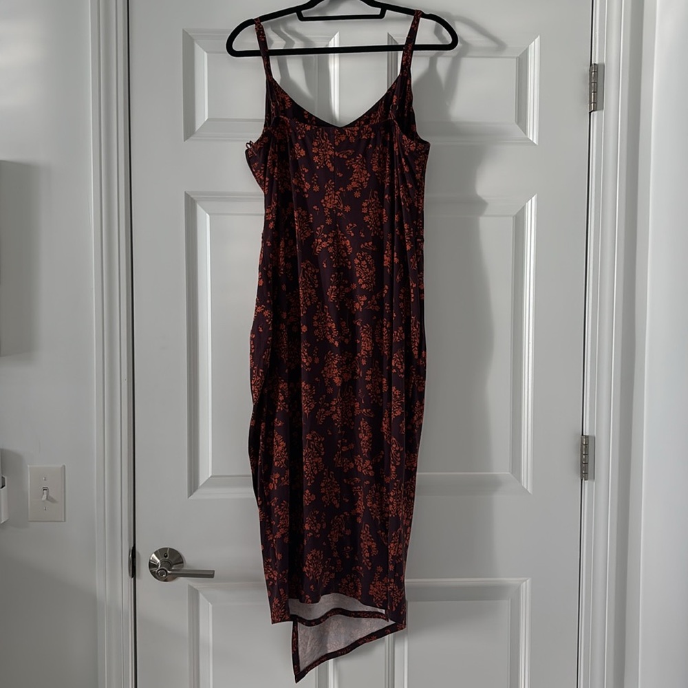 nine britton Black Asymmetrical Slip Dress with Rust Floral Print - Picture 4 of 10